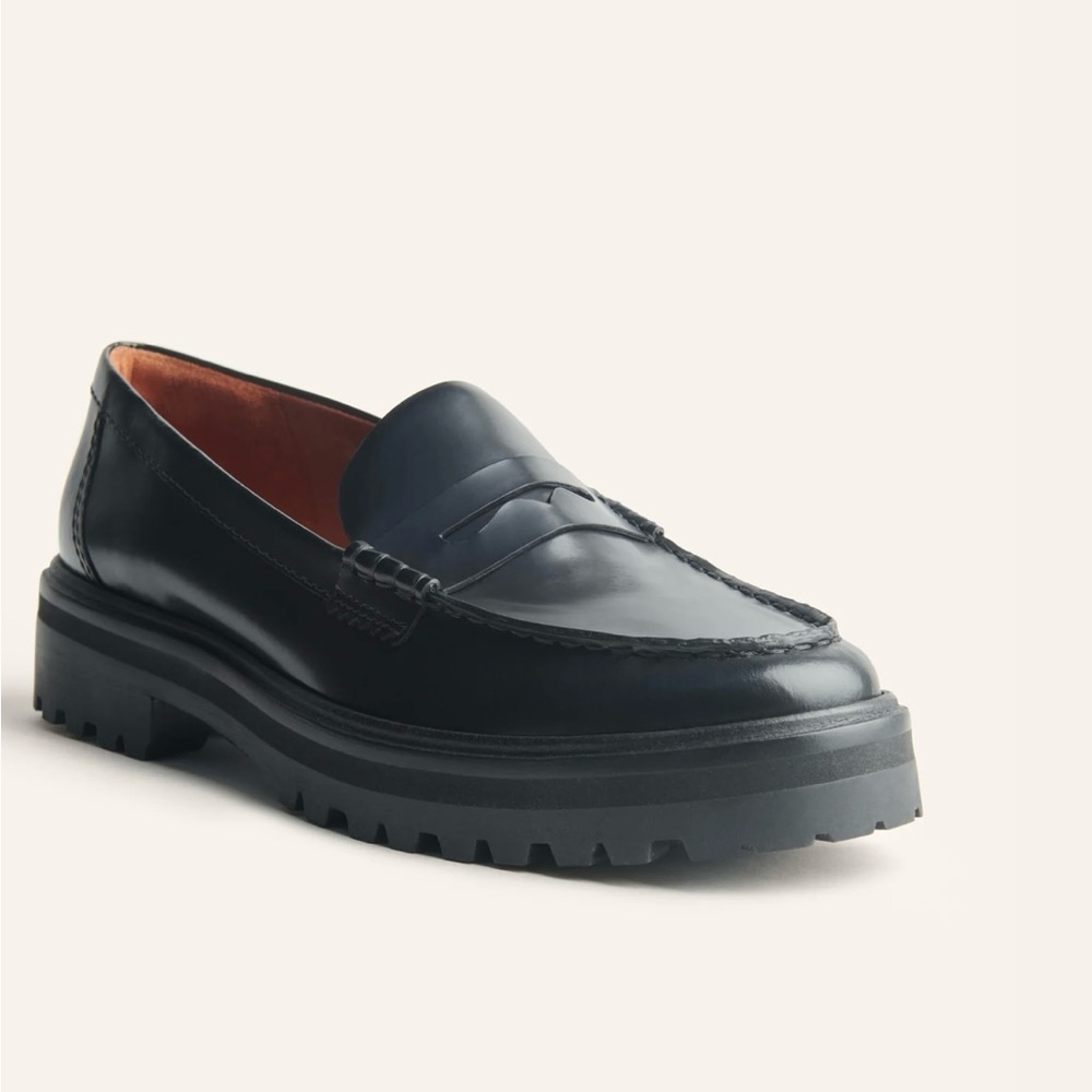 Reformation Agathea Chunky Loafer size 8, black